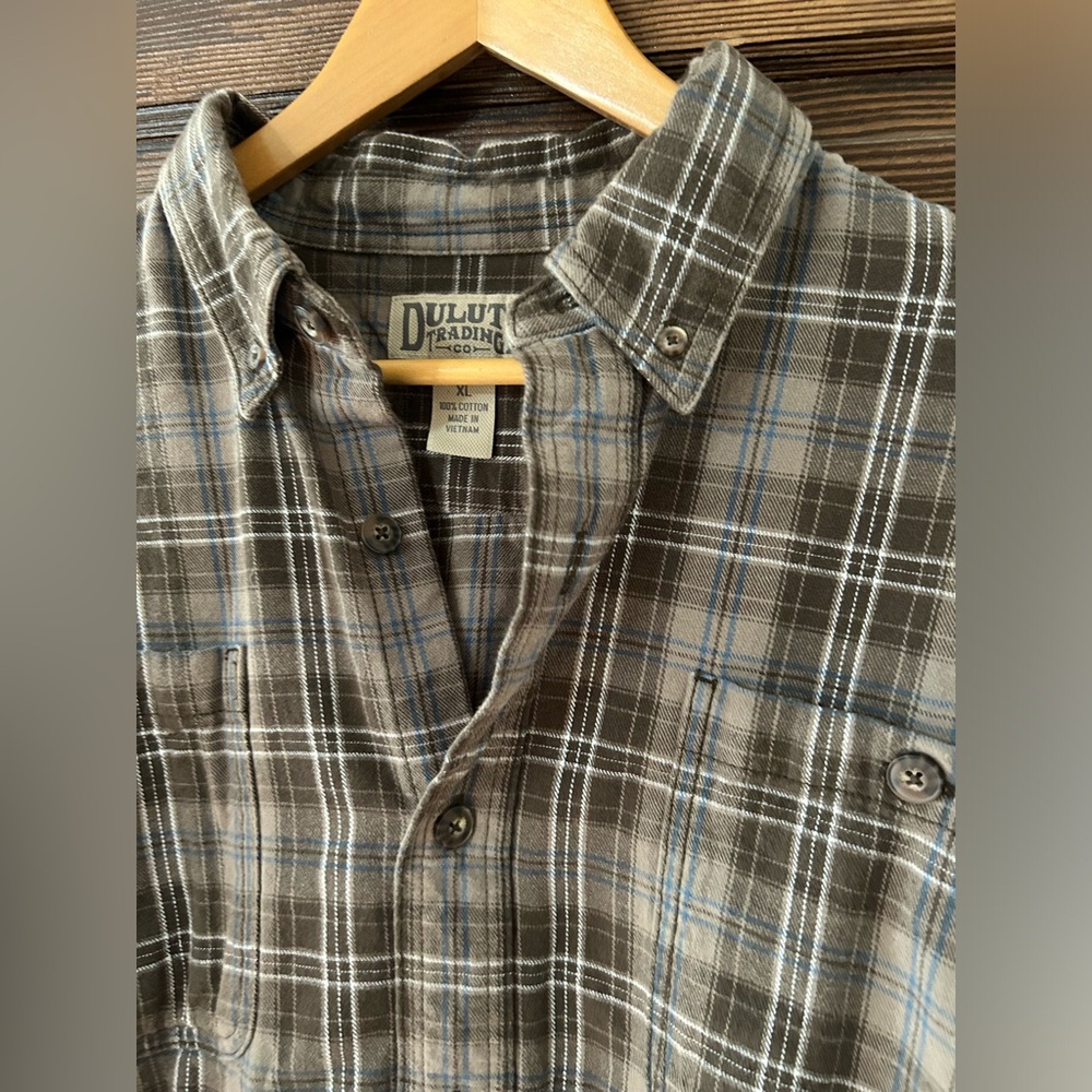 Duluth button down long sleeve shirt